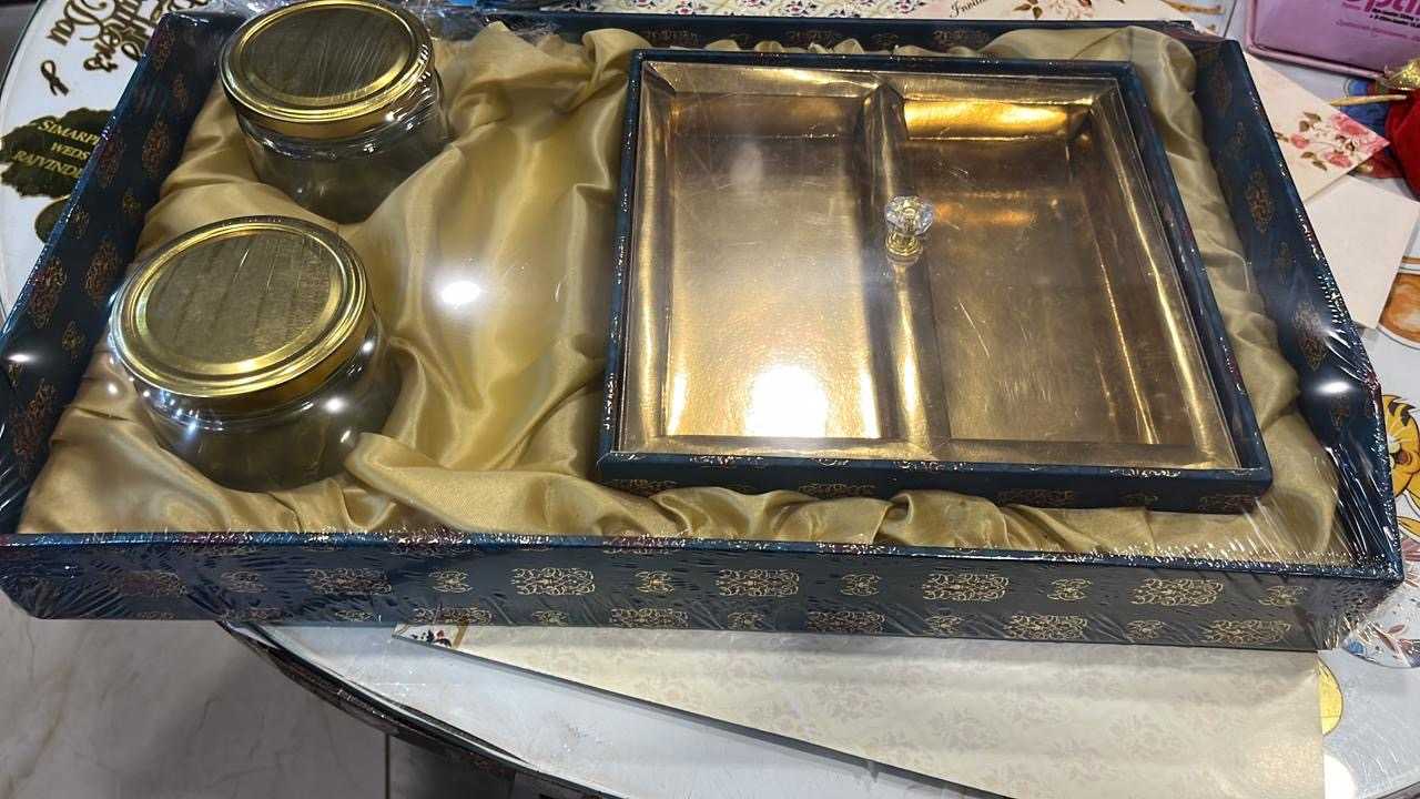 Handcrafted Pattern Wedding Box